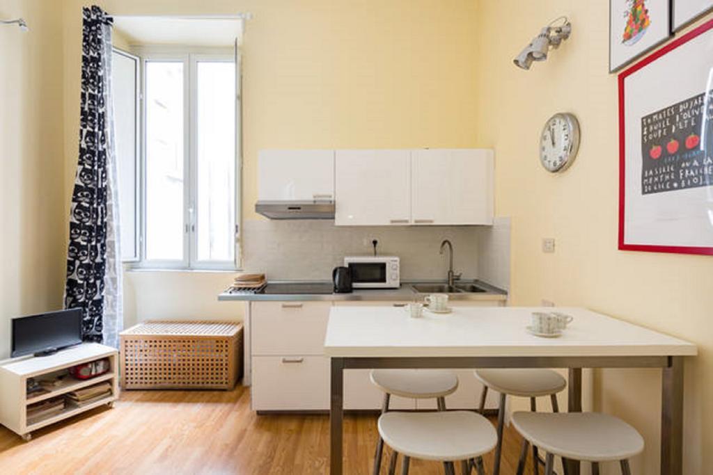Casa Vacanze Colosseum By Alice ローマ エクステリア 写真